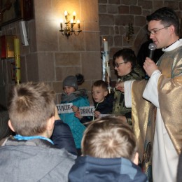 Parafia Kościoła Rzymsko Katolickiego pw. śś. Piotra i Pawła w Kruszwicy - Adwent, Roraty i wizyta św. Mikołaja 